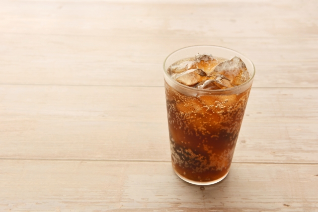 コーラの入ったグラス