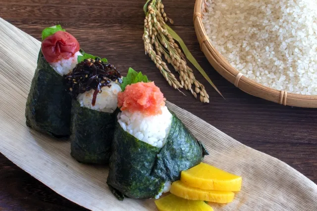 三色おにぎり